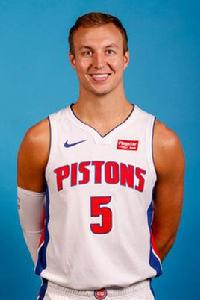 盧克·肯納德 盧克·肯納德