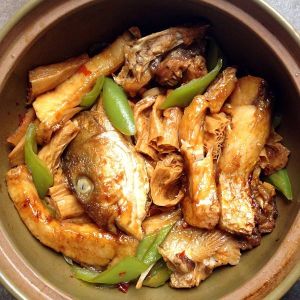 腐竹魚頭煲 腐竹魚頭煲