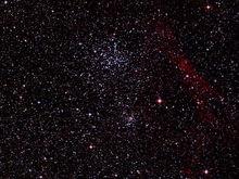 M38（NGC1912）（上）與NGC1907（下）