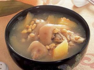 青木瓜燉豬蹄 青木瓜燉豬蹄