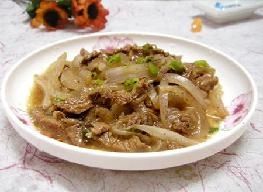 黑椒洋蔥牛肉絲 黑椒洋蔥牛肉絲