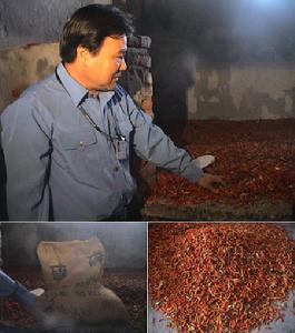 （圖）業硫磺“扮靚”霉變辣椒