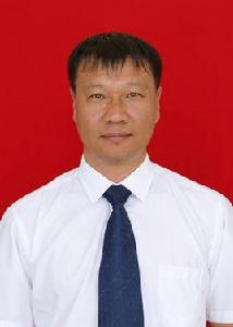 王春陽[哈師大青岡實驗中學學年主任]