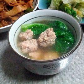 丸子白菜湯 丸子白菜湯