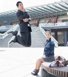 搞怪父女照 搞怪父女照