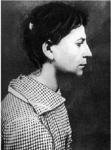 神秘的盲人女殺手范妮·卡普蘭