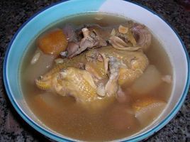 燈芯花綠豆煲鷓鴣湯 燈芯花綠豆煲鷓鴣湯