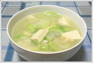 絲瓜豆腐湯