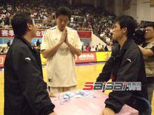 邱彪的新聞照片