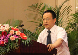 袁富華[中國社會科學院經濟研究所副研究員]