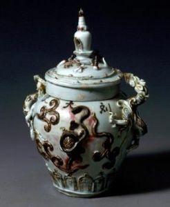 紅塔式四靈蓋罐 紅塔式四靈蓋罐