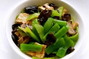 萵筍（青筍）燉肉