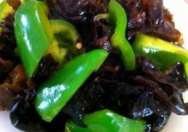 青椒炒木耳 青椒炒木耳