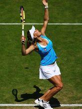 卡洛琳·沃茲尼亞奇