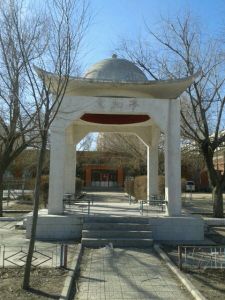 烏蘭浩特二中學