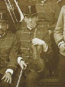 華萊士·哈特利 華萊士·哈特利