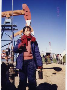 《黃土地藍土地》女主角（蘇岩飾）