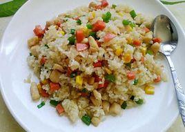 五彩雞丁炒飯 五彩雞丁炒飯