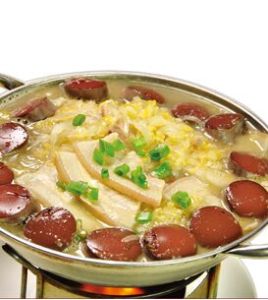 酸菜燉五花肉血腸 酸菜燉五花肉血腸