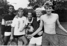 尼克&middot;波力泰利尼與阿加西，考瑞爾等合影