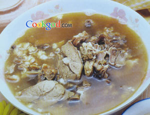 首烏羊肉湯 首烏羊肉湯