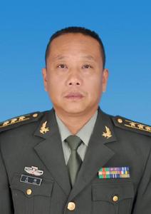 高峰[中共伊金霍洛旗旗委常委、旗人武部政委]