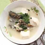 豆腐香菜滾筍殼魚湯 豆腐香菜滾筍殼魚湯