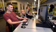 企業管理學生專用教室