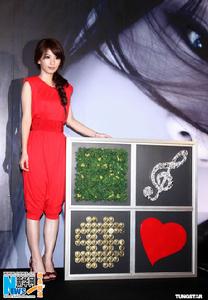 《To Hebe》專輯宣傳