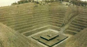 斜坡式墓道 斜坡式墓道