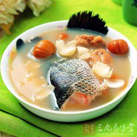 木瓜煲魚尾 木瓜煲魚尾