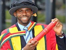 法布里斯&middot;姆萬巴