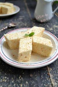 椰香奶方糕 椰香奶方糕