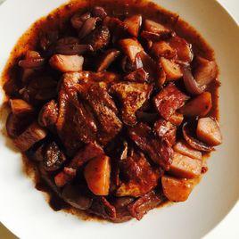 紅酒燜雞 紅酒燜雞