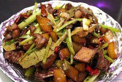 西芹香辣兔 西芹香辣兔