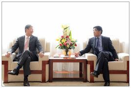 巫鋼[津濱磁電公司董事長]