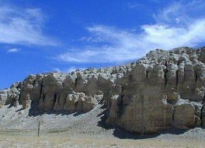 絨瑪岩畫和溫泉 絨瑪岩畫和溫泉