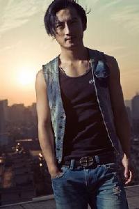 王成龍[中國內地男演員、歌手]