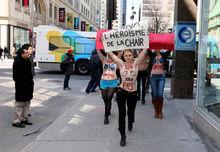 FEMEN全球連環示威聲援突尼西亞女孩