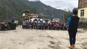 2017年墨脫縣民間藝術團前往格林村文化“八進”文藝匯演