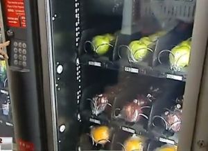 自動售水果機
