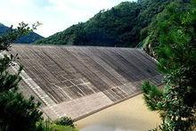 和平壩的上游立視圖