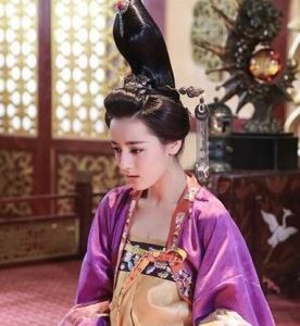 傾城[電視劇《美人製造》中角色]