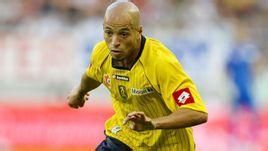 亞西尼·米卡里 亞西尼·米卡里