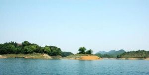 玉柱瓊溪蒙泉湖