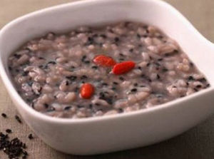 芝麻黑豆粥 芝麻黑豆粥