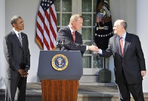 歐巴馬與詹姆斯&middot;瓊斯和湯姆&middot;多尼倫