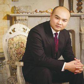 楊誠成[四川恆信遠大集團總裁、執行董事]