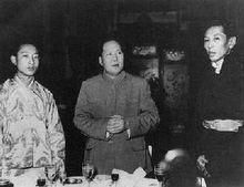 十世班禪（左），阿沛&middot;阿旺晉美（右）