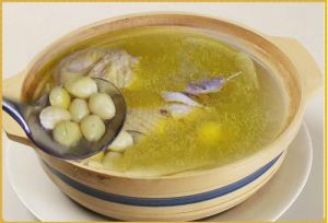 白果團魚煲 白果團魚煲